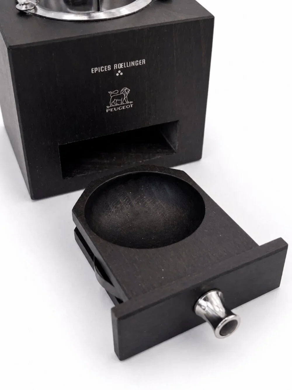 Peugeot Olivier Roellinger Beechwood Black Pepper Mill With Drawer Grinder - Picture 2 of 3